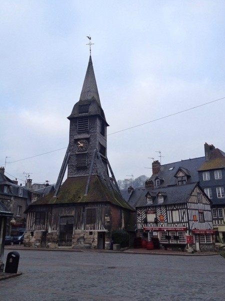 Der Glockenturm der Holzkirche Sainte-Catherine in Honfleur
