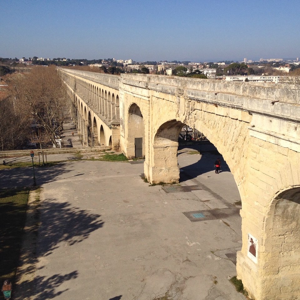 Das Aquädukt von Saint-Clément im Montpellierer Stadtteil Les Arceaux, erbaut, bzw. fertiggestellt wurde es im Jahr 1772
