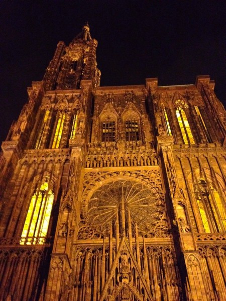 Straßburger Münster bei Nacht