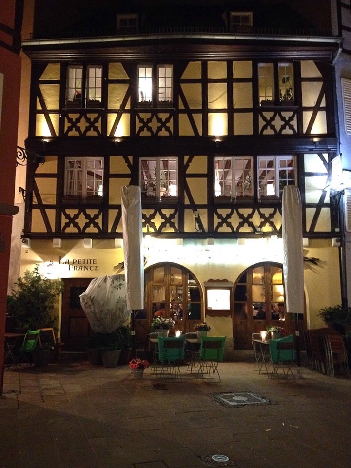 Straßburg am Abend, Restaurant La Petite France